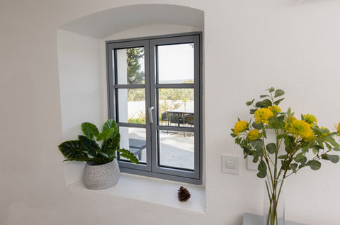Villa Floresco - dining room window view