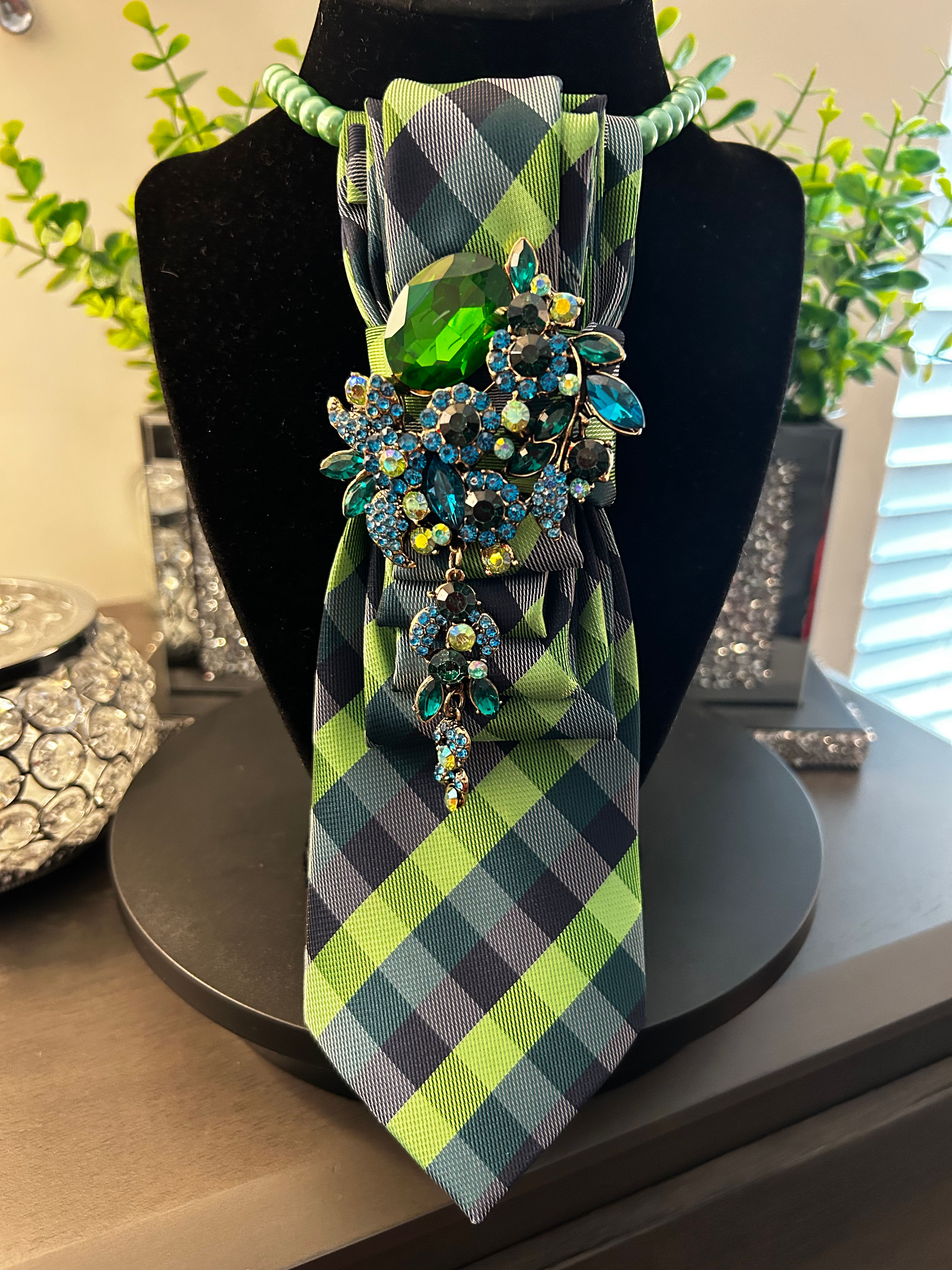 Lime green/Navy blue tie 