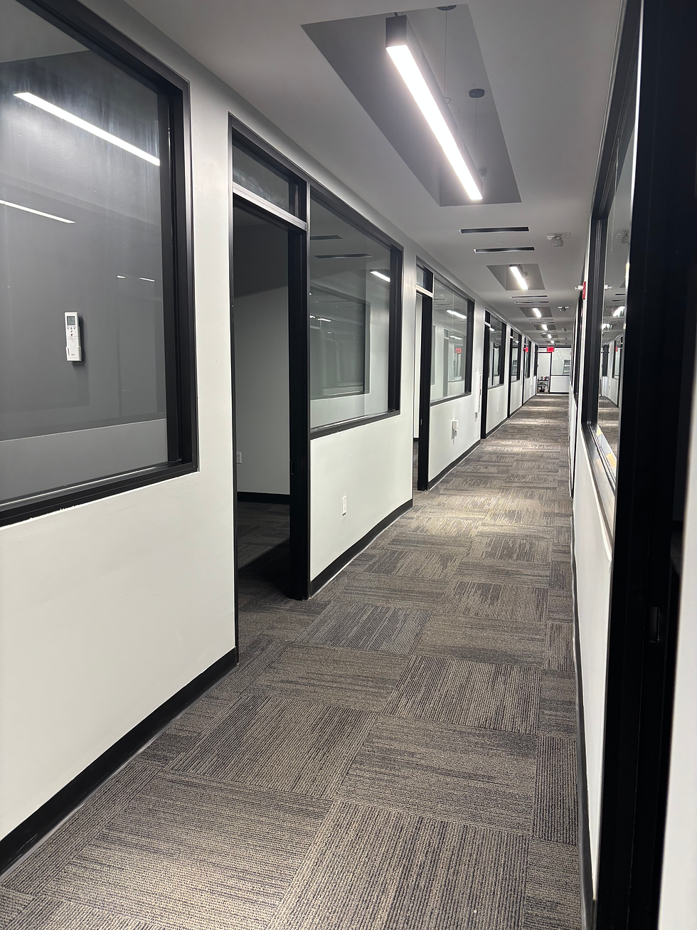 152 Post Ave, NY 10034
Flexible Private Office Spaces