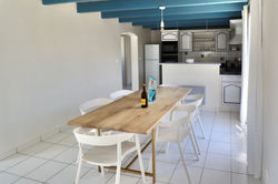 Maison B