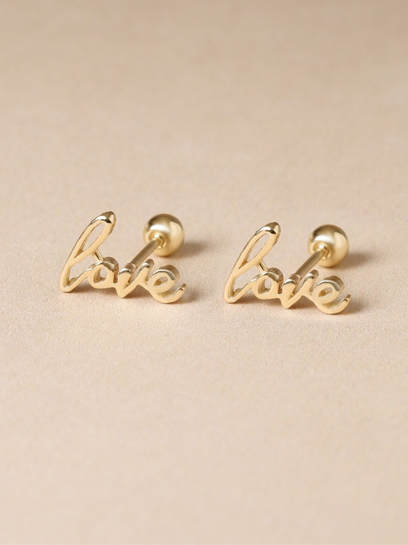 ต่างหูปักก้านทองแท้ 9K ชื่อตัวอักษร  Namesake Studs (แป้นหมุน)
