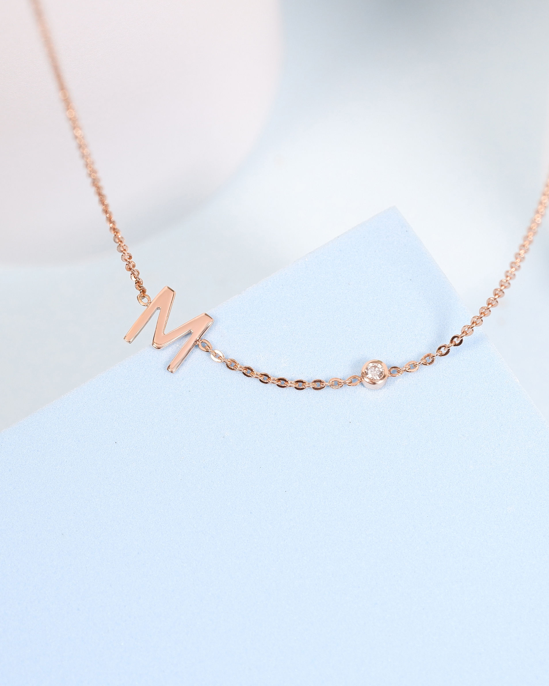 สร้อยคอทองแท้ 9K M Alphabet Initial with Diamond