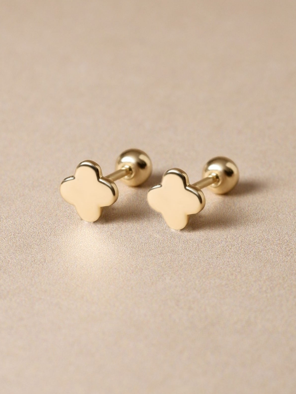 ต่างหูปักก้านทองแท้ 9K รูปดอกไม้ Flower Stud Earrings (แป้นหมุน)