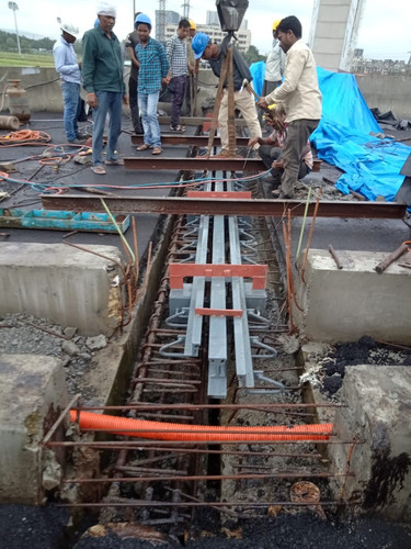 MODULAR EXPANSION JOINT