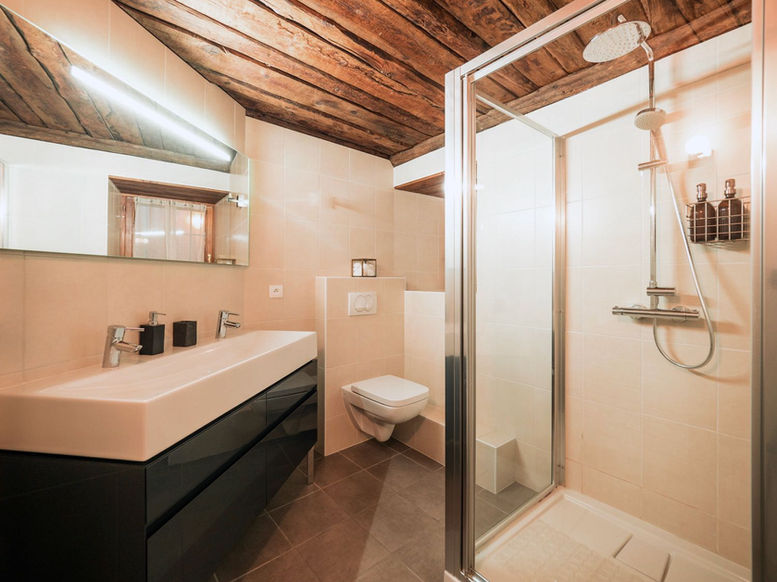 Chalet rosiere luxury en-suite bathroom 