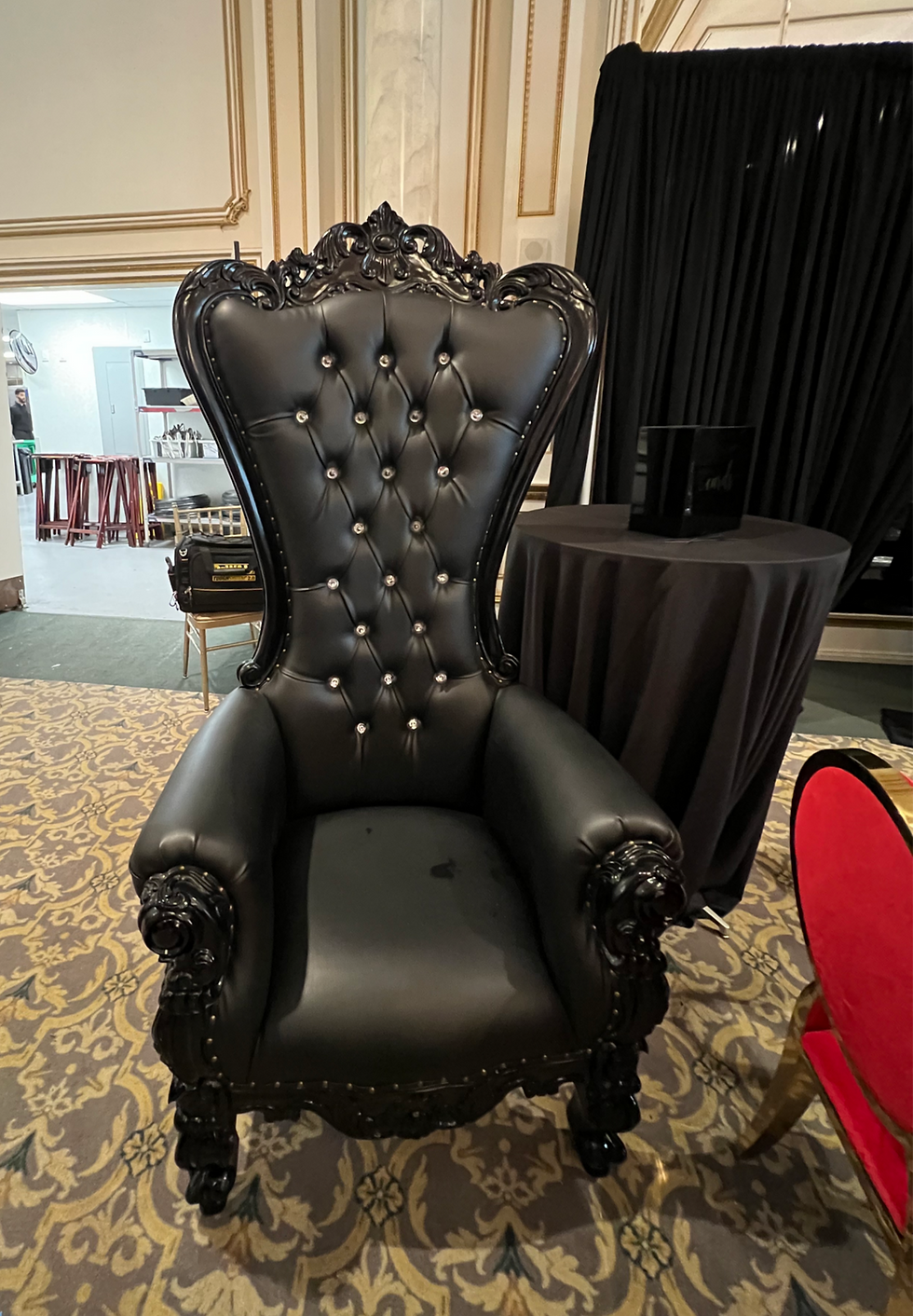 Thumbnail: Single Throne Chairs (Rental)