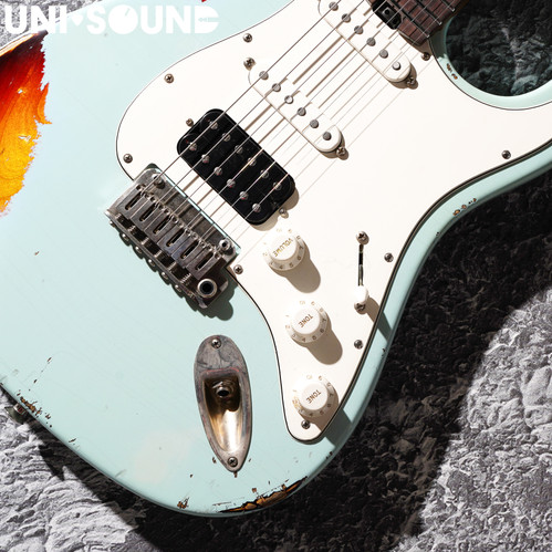 Iconic Guitars Custom Solana - Sonic Blue over 3TB | Uni•Sound