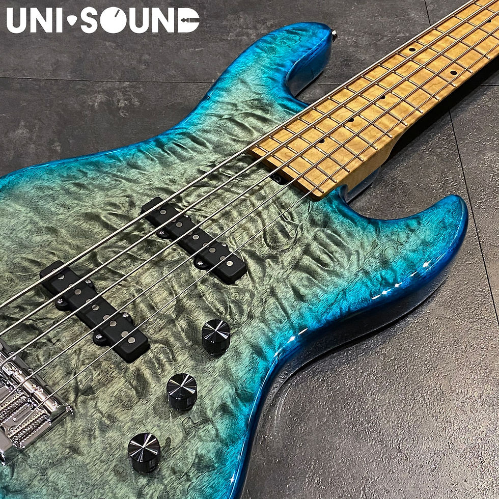 Thumbnail: Sadowsky Metro Master Built 2020 LTD Whale Blue Transparent Burst #15 of 30