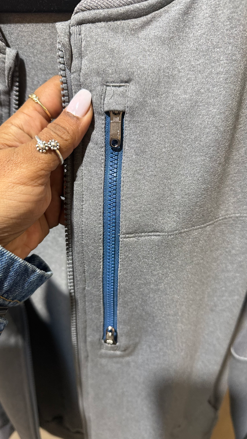 Miniature : Lululemon Men’s Six Pack Jacket Light Gray