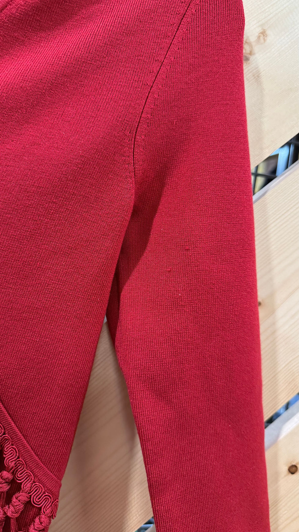 Прев'ю: RARE FIND ** Cache Y2K Asymmetrical Fringe Tassel Silk Top MSRP:$298- M