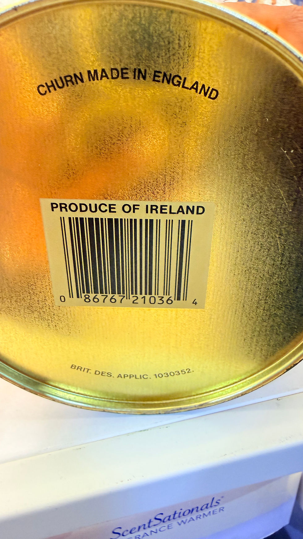 Thumbnail: Vintage Bailey's Irish Cream Collectible Metal Tin 
