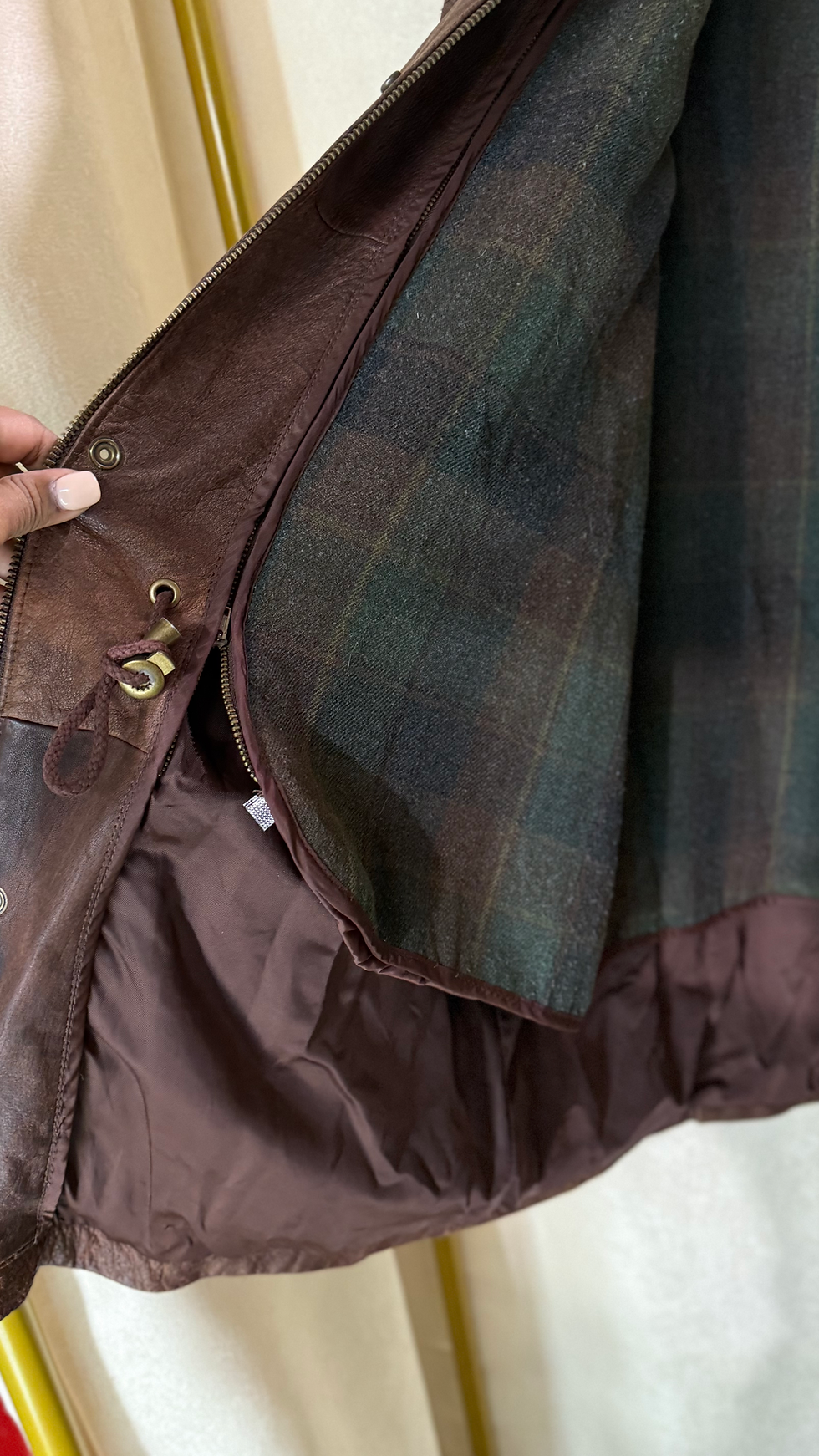 Miniaturbild: Vintage Adventure Bound Wilsons Genuine Leather Jacket 