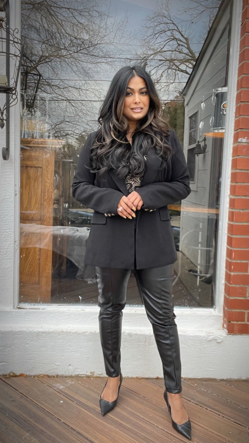 Прев'ю: Chic And Classic | Classic Black Blazer