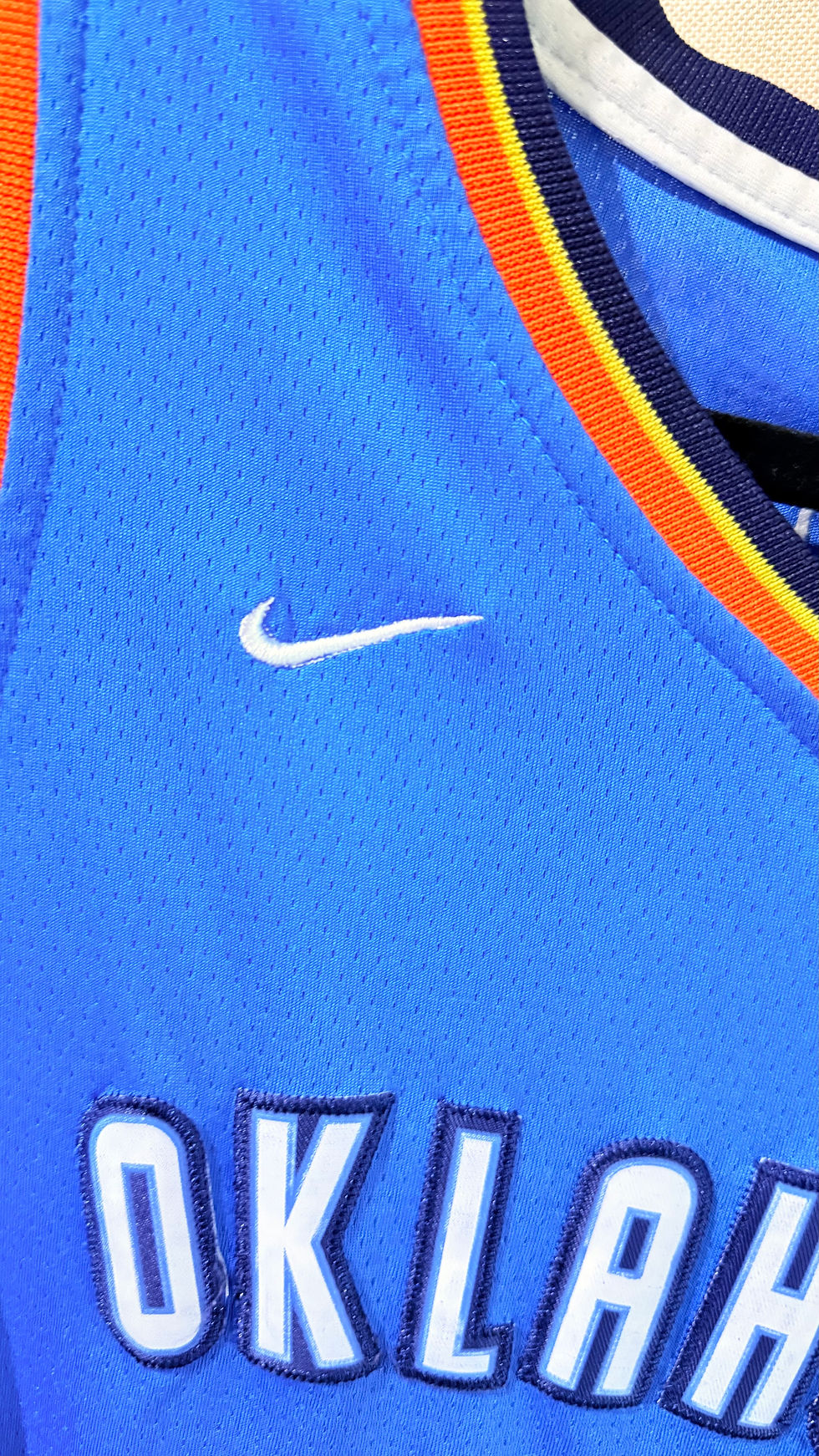 Miniature : NIKE Authentic Russell Westbrook Okc Thunder Basketball Jersey- Youth L