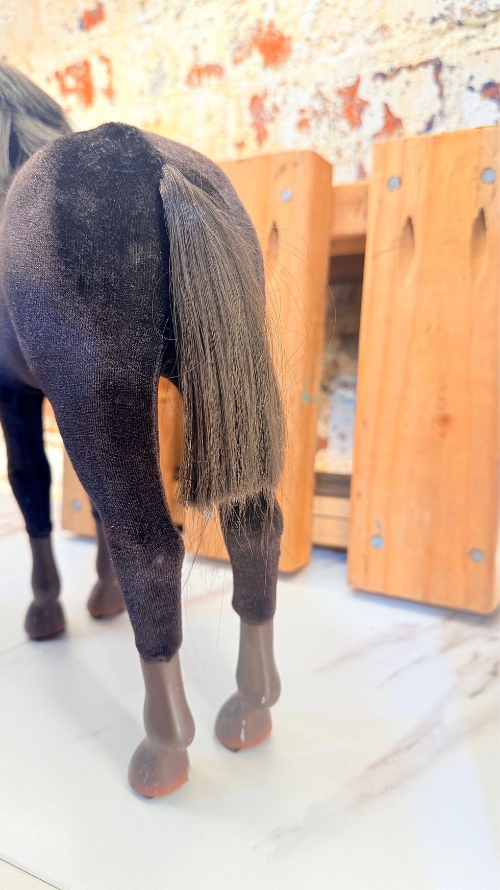 Прев'ю: American Girl Doll Felicity's Retired Dark Brown Foal Horse Patriot