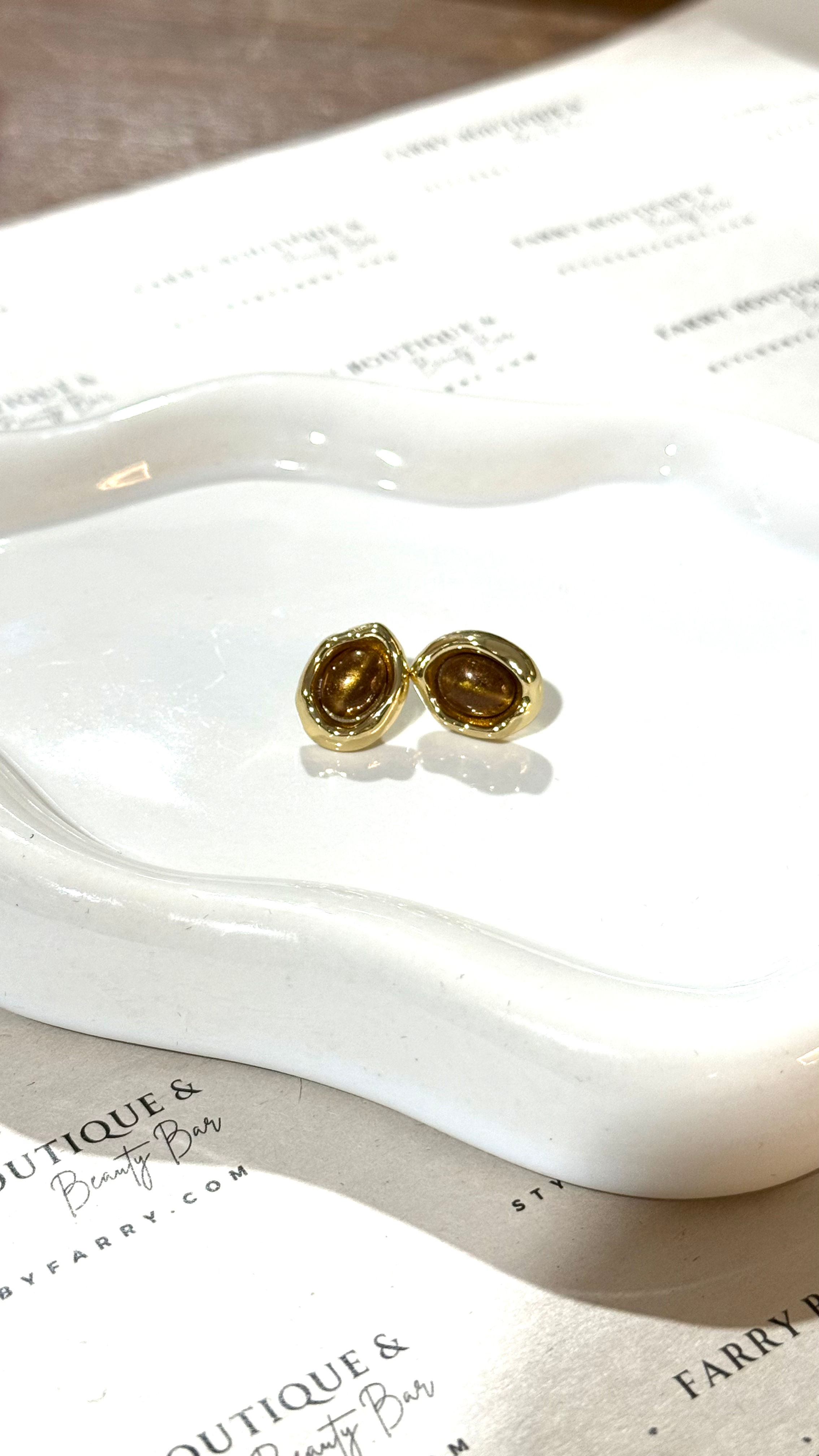  Oval Tigers Eye Gold Stud Earrings 