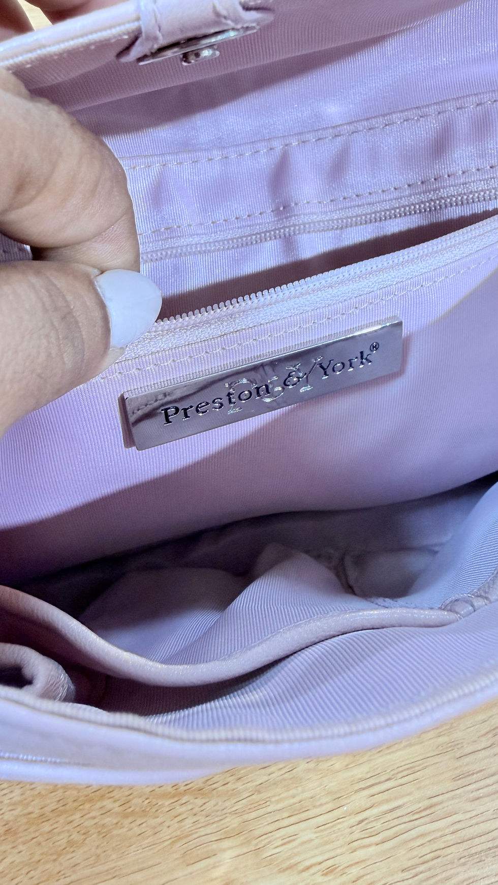 Thumbnail: Vintage Preston And York Pink Pebble Leather Shoulder Bag