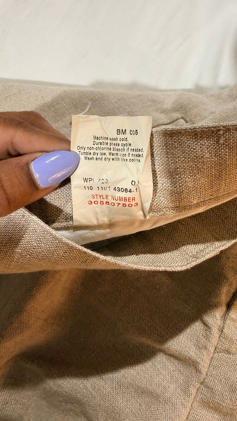 Thumbnail: Vintage Men’s Dockers Khaki Linen Blend Pleated Front Shorts- 38