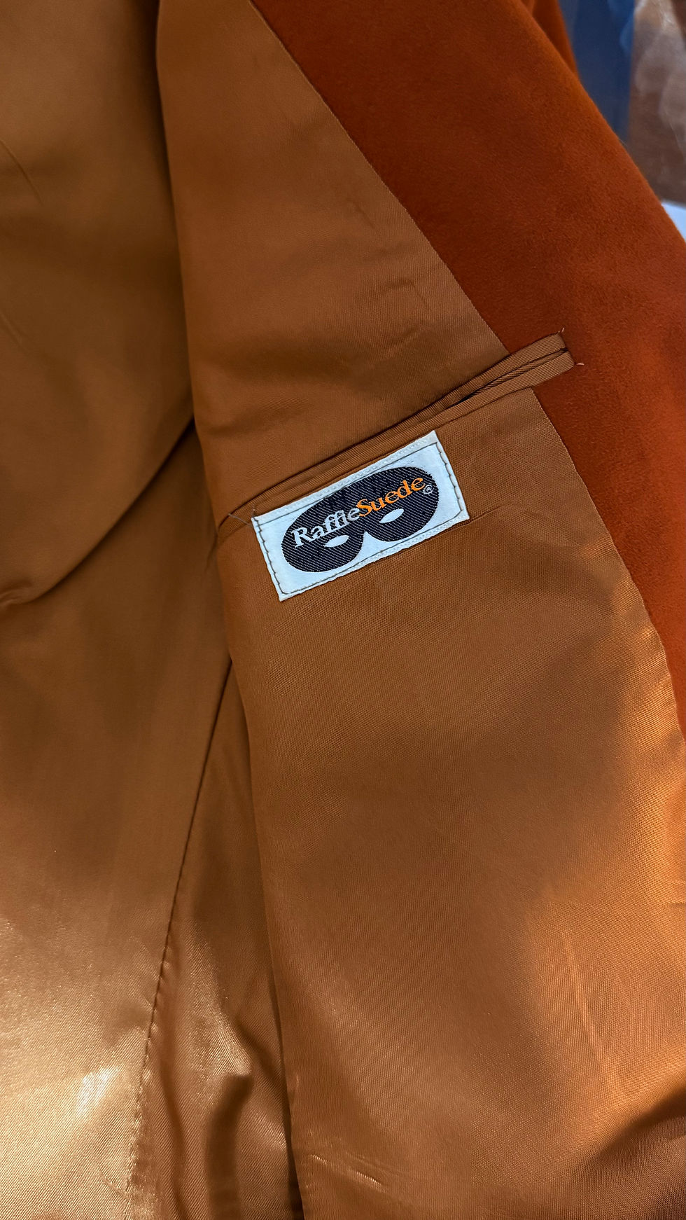 Thumbnail: Vintage RARE FIND Men’s Burnt Orange Suede Leather Sport Coat