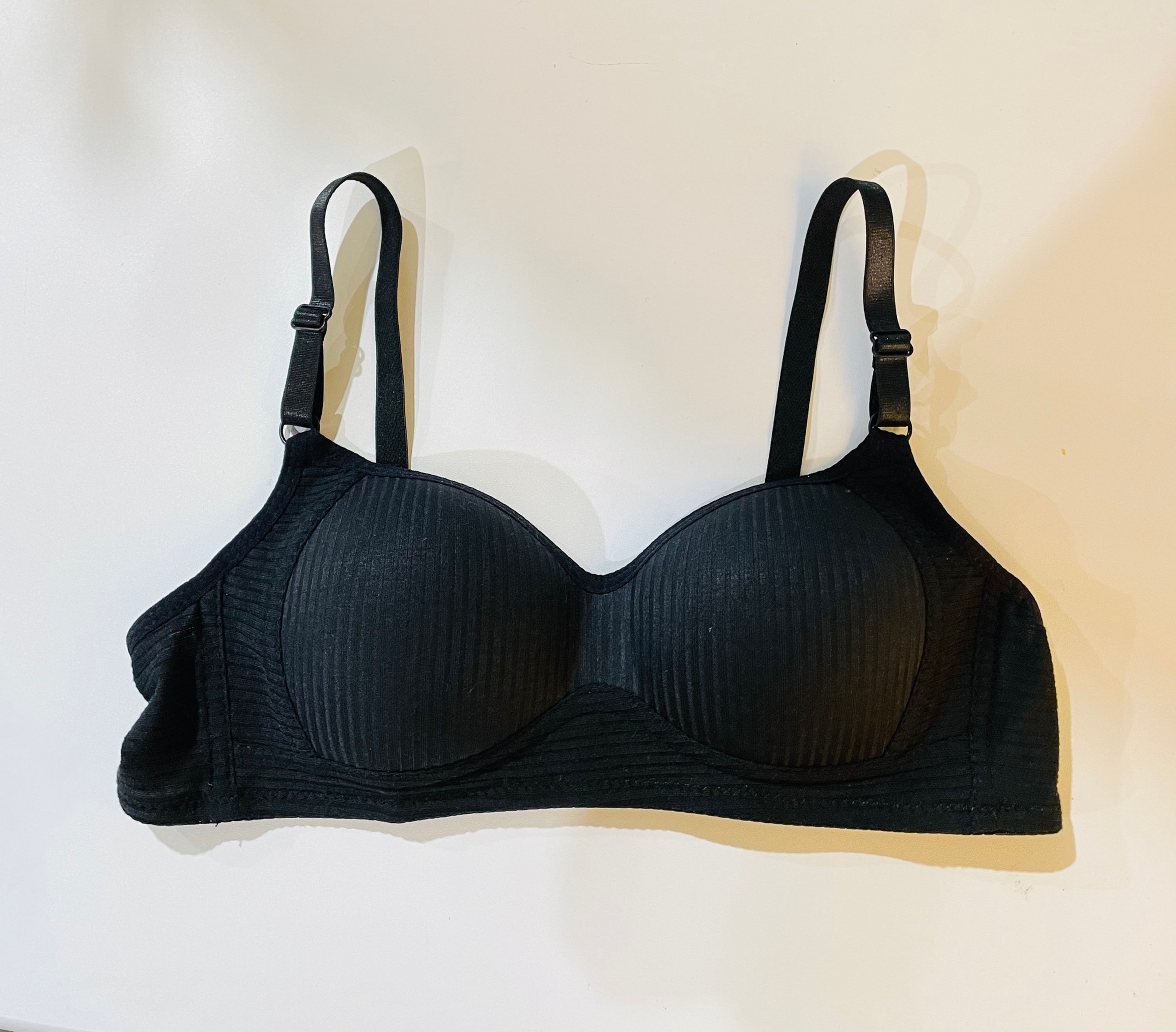 Teen Favorite | Black Lightly Lined Wireless Bra