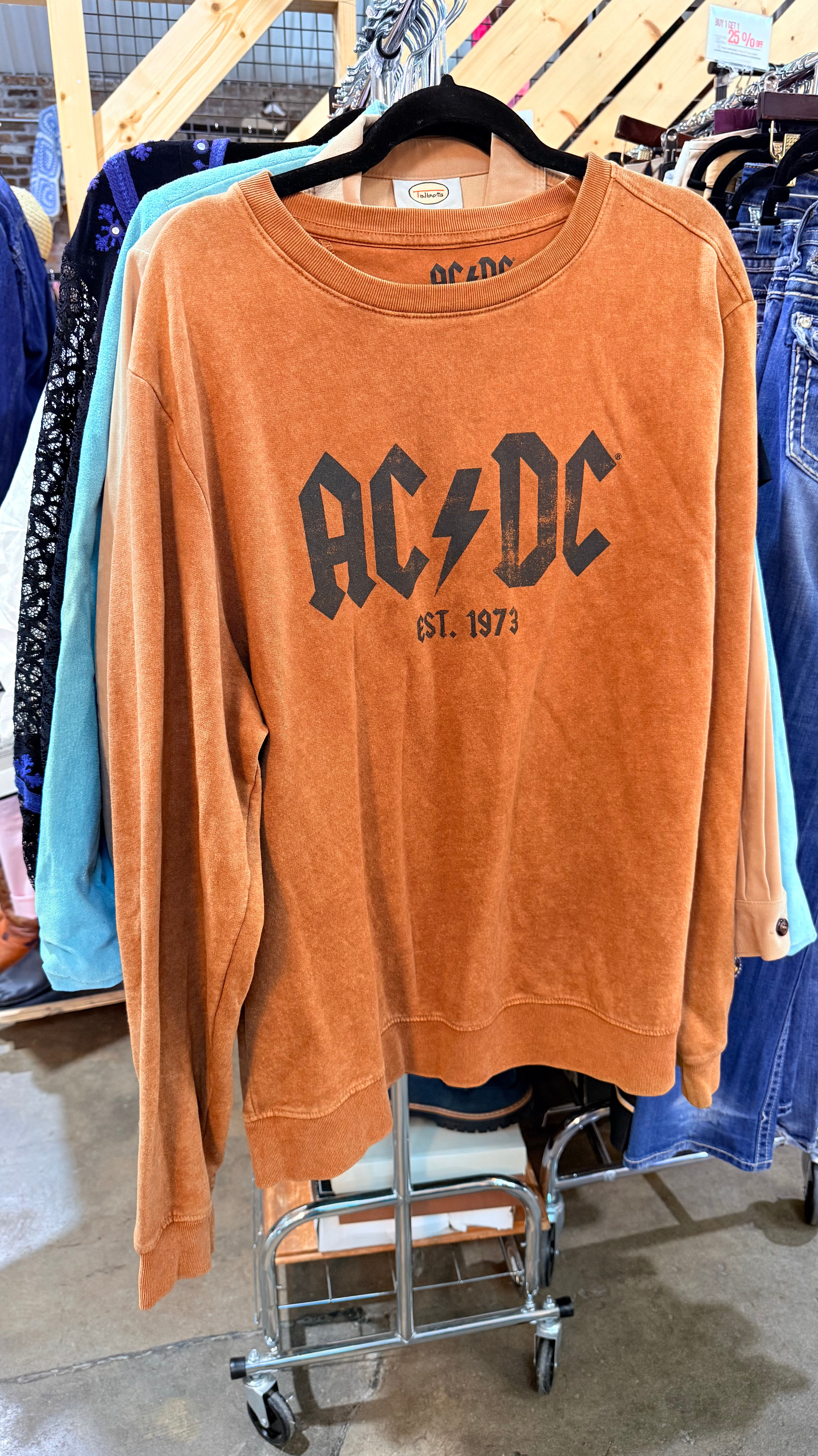 AC/DC Fleece Lined Crewneck Sweatshirt - L
