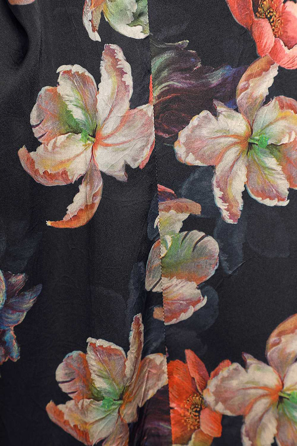 Miniature : Lulus Belle Epoque Black Floral Satin Cold-Shoulder Maxi Dress- M