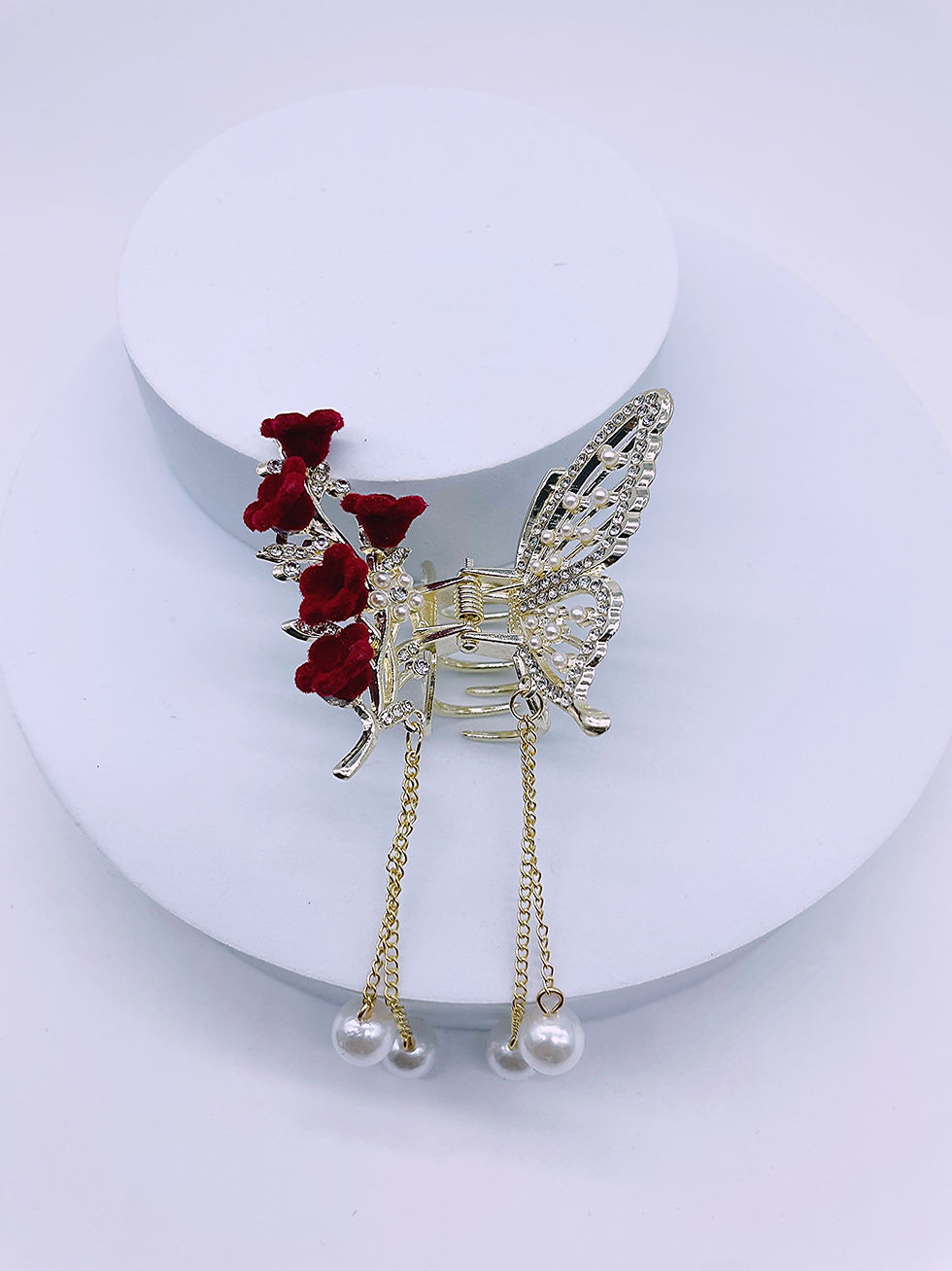 Thumbnail: Butterfly Tassel Claw