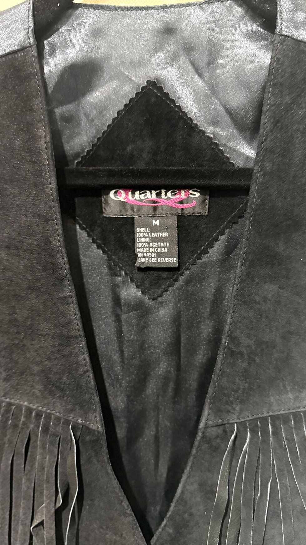 Miniaturbild: Vintage Quarters Fringe Western Black Suede Leather Vest- M