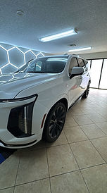 Cadillac Escalade 2025 600 white, ready for full detail