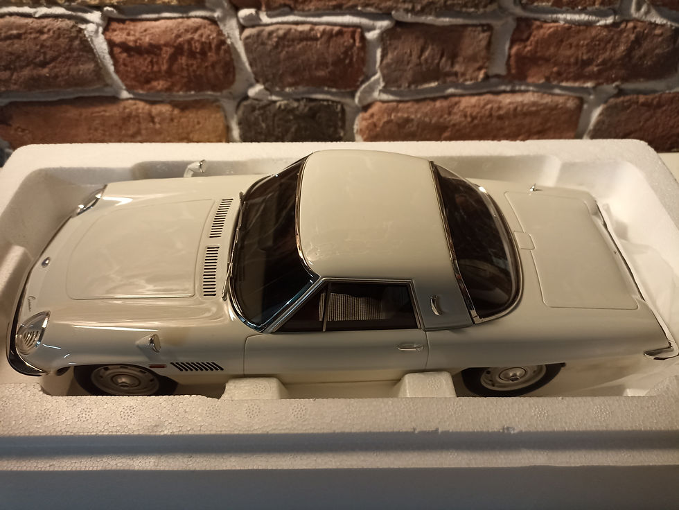 Küçük resim: KYOSHO MAZDA COSMO SPORT 1/12 ÖLÇEK