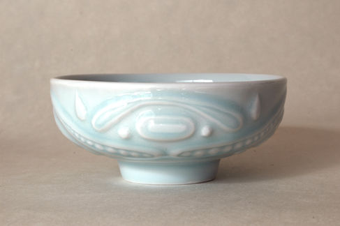 青白磁茶碗
