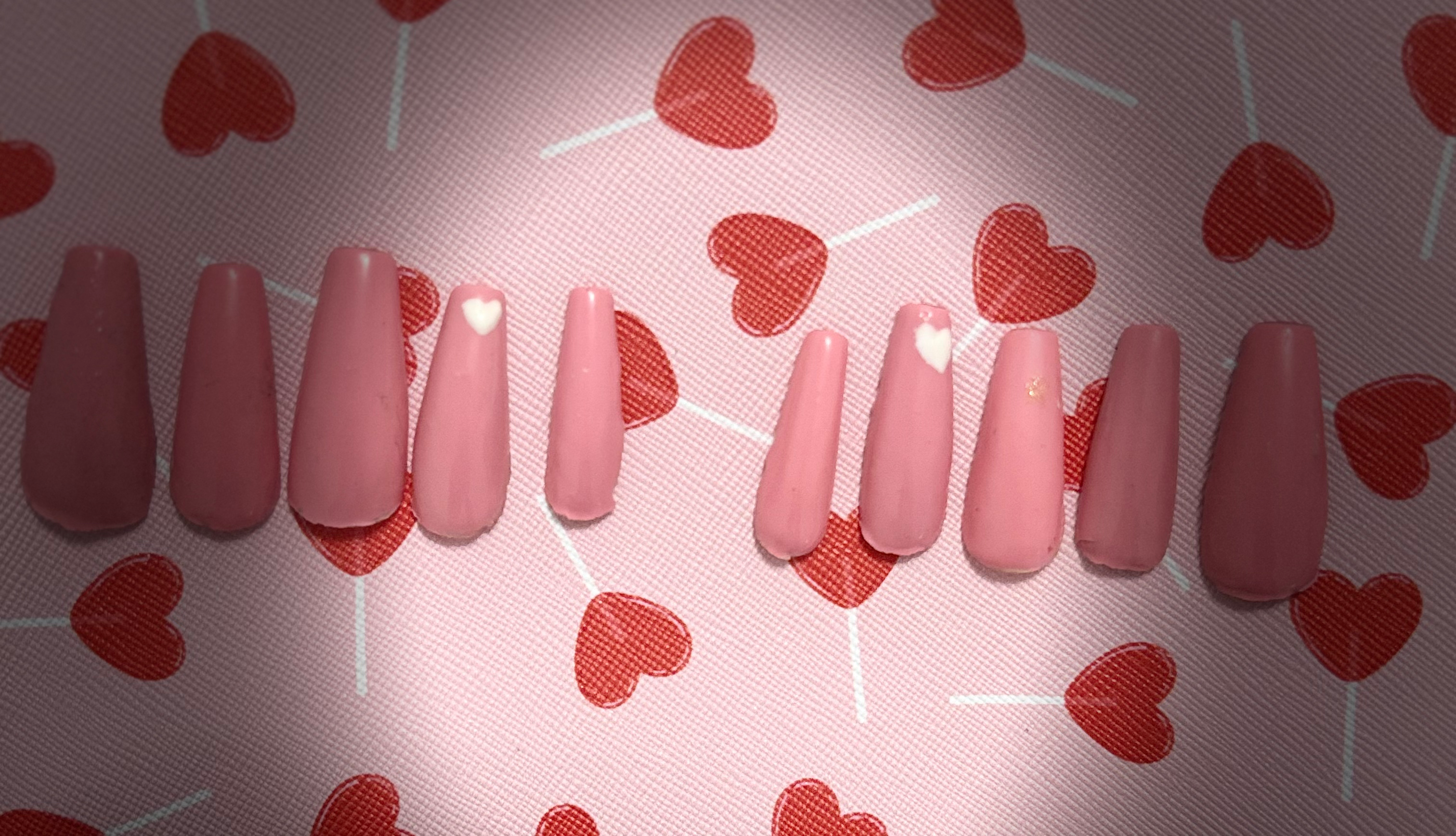 Ballerina Nails | Pink Nails w/ Mini Heart on Ring finger 
