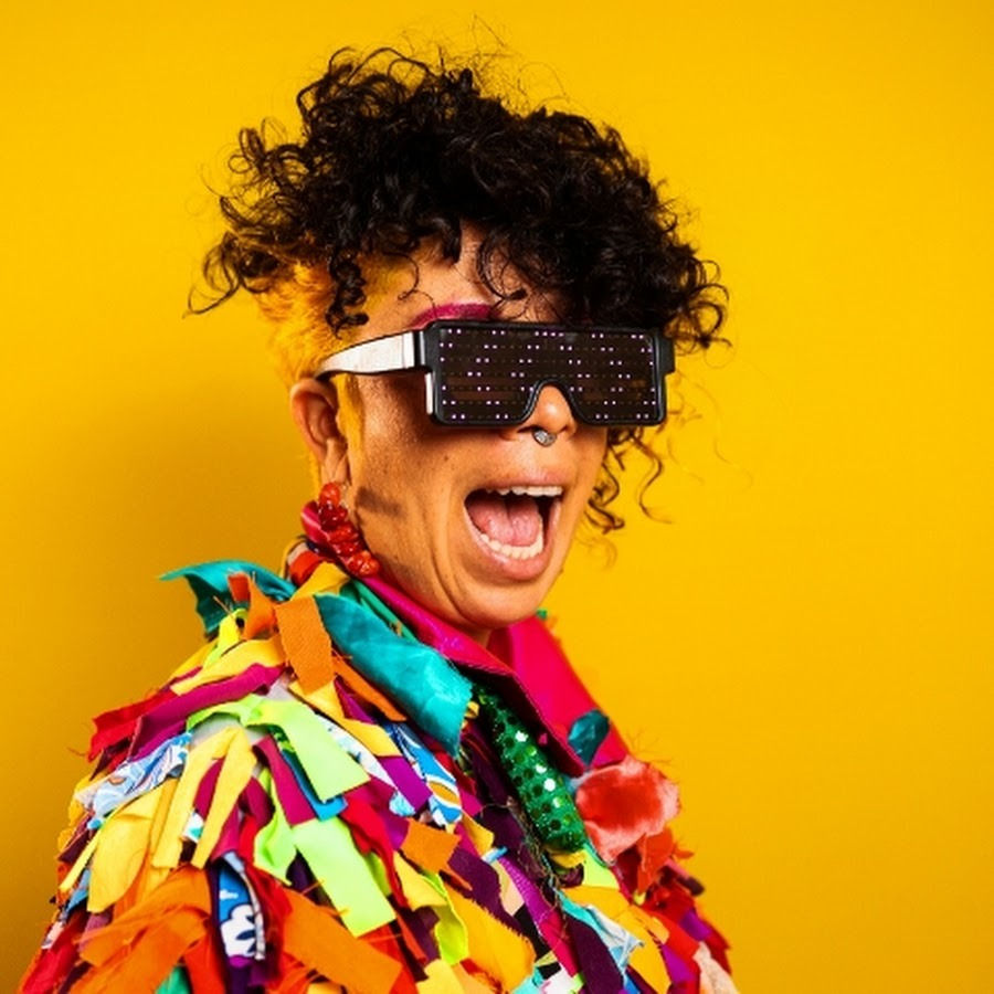 Luana Flores leva "Nordeste Futurista" à América Latina em primeira turnê internacional