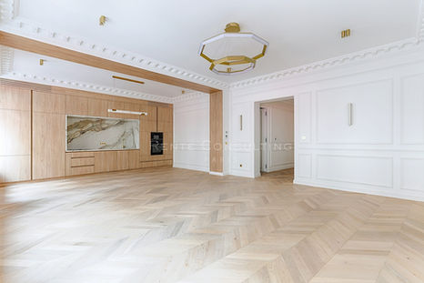 Triangle d’Or, Paris 8 : 125 m² rénovés, 2 suites, double séjour, immeuble pierre de taille. Prestations haut de gamme, cave. Bien d’exception.
