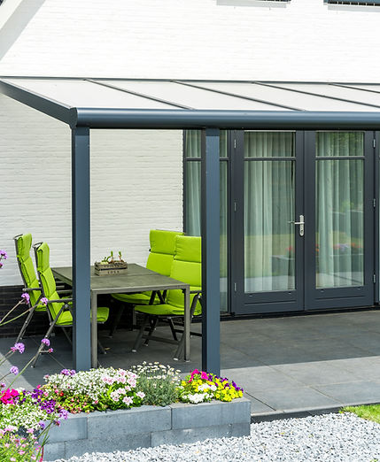 residential veranda installation showing how can cover a dining table