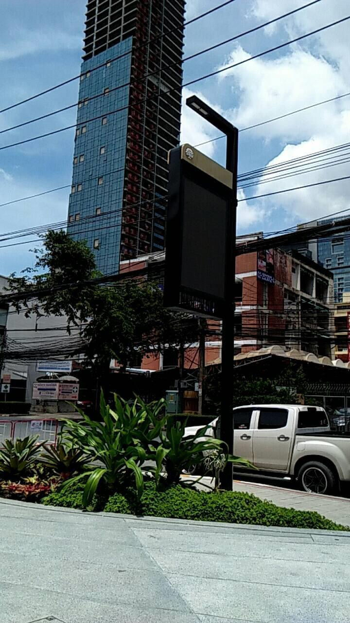 縮圖：LED outdoor waterproof street lamp display screen  的副本 的副本