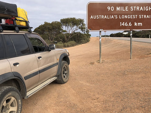 Permis de conduire français avec traduction NAATI officielle pour conduire légalement en Australie pendant un PVT ou visa temporaire.