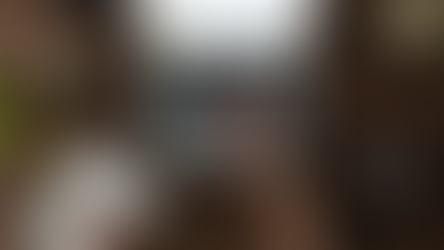 görev ve sorumluluklarda sadeleşmeyi temsil eden düzenli çalışma masası