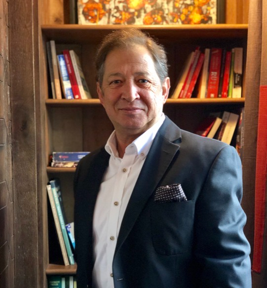 Yazarın fotoğrafı: Salim Kadıbeşegil