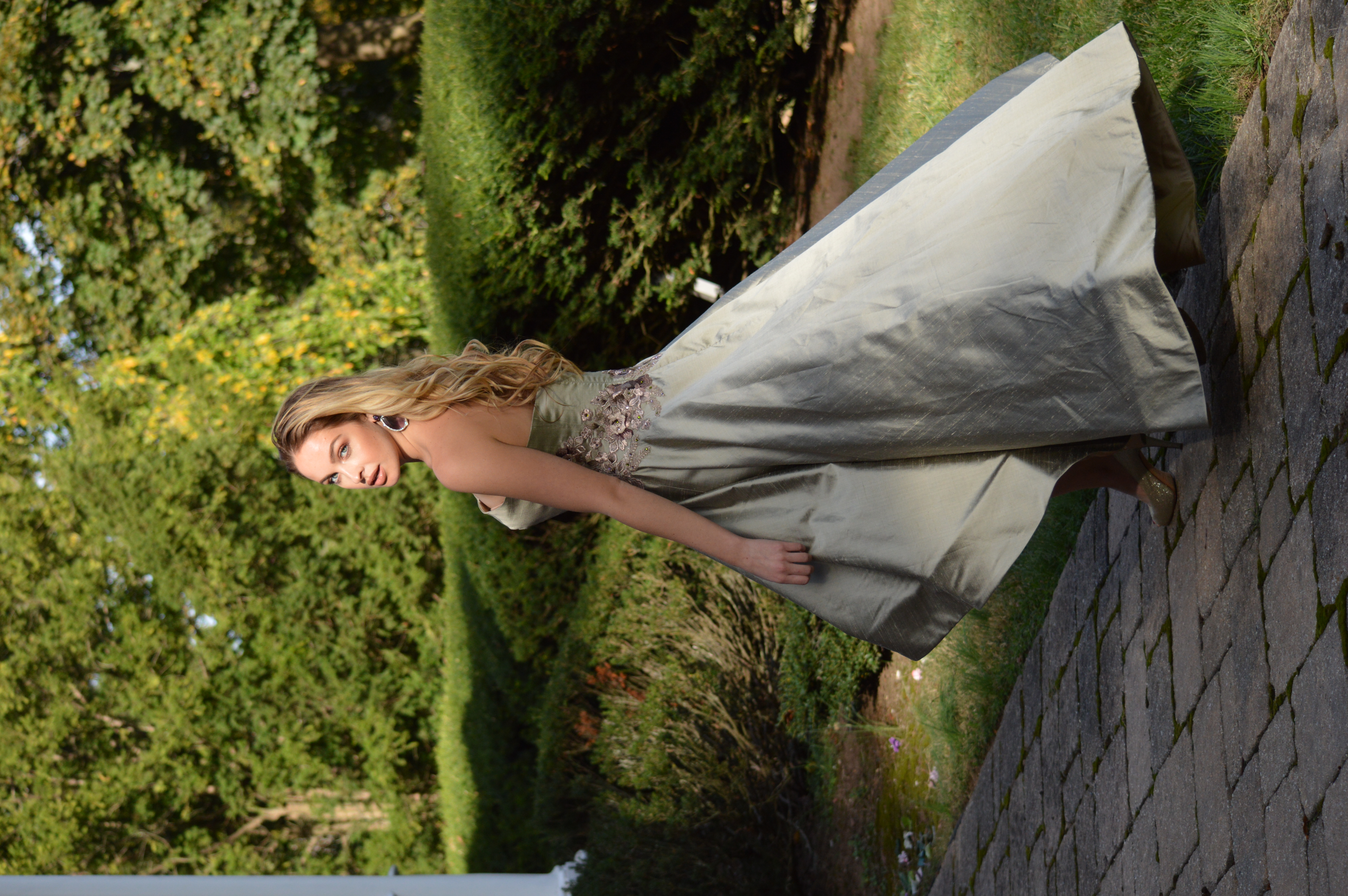 www.PaulaVarsalona.com