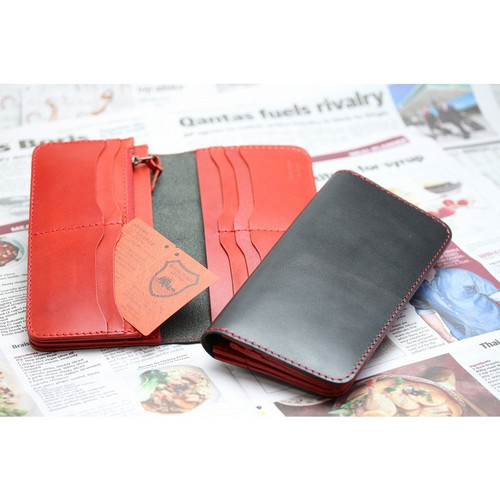 高級 栃木レザー★2つ折り財布➕コンチョ➕こばんカン付き❗️ 匿名発送❗️ 栃木レザーアンテナショップオンライン