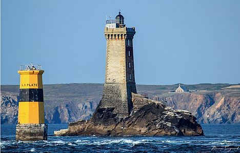 phare de la Vieille -raz de Sein.jpg