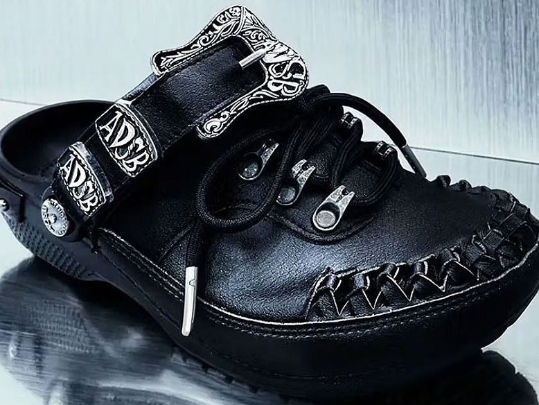 CROCS en su era dark y punk
