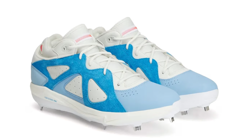 BAD BUNNY y ADIDAS llevan las BadBo 1.0 al béisbol