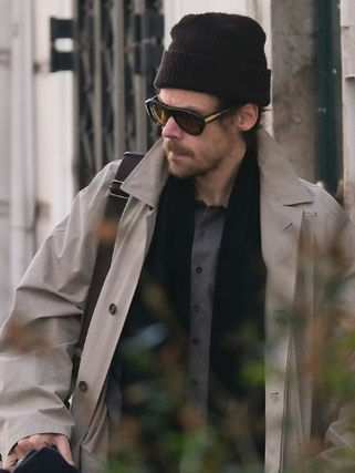 HARRY STYLES vive en modo side quest (y esta vez terminó en EL VATICANO)