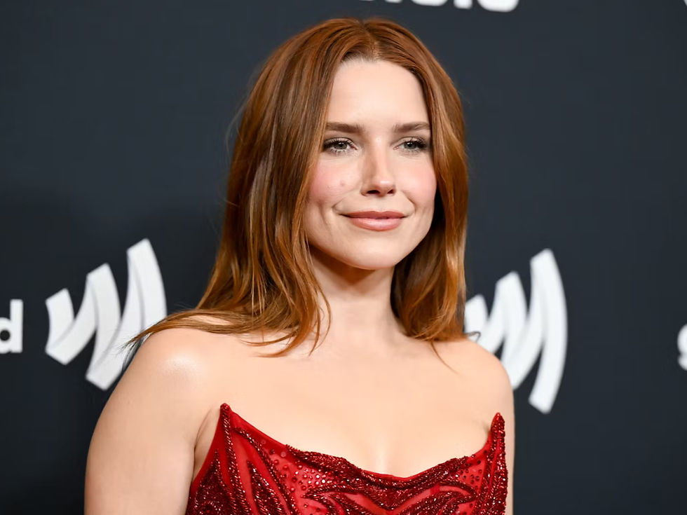 SOPHIA BUSH revela su sueldo en ONE TREE HILL