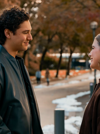 BELMONT CAMELI adelanta lo que viene para Hannah y Garrett en OFF CAMPUS