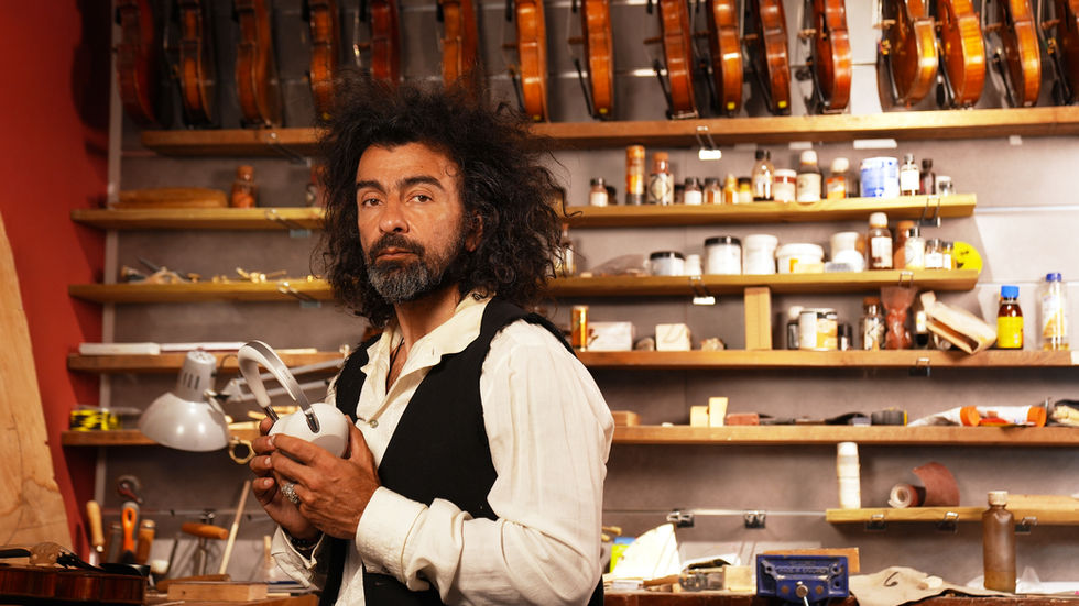 ARA MALIKIAN Y SONY elevan su icónica serie 1000X