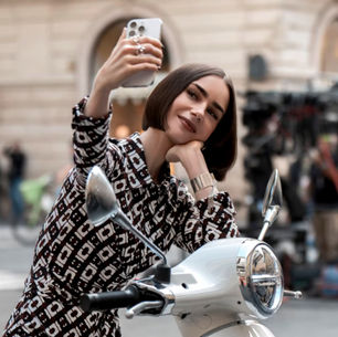 EMILY IN PARIS cambia los croissants por los gondoleros en la temporada 5