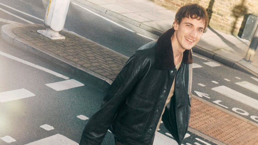 GUY REMMERS protagoniza la nueva campaign de JIMMY CHOO SS24